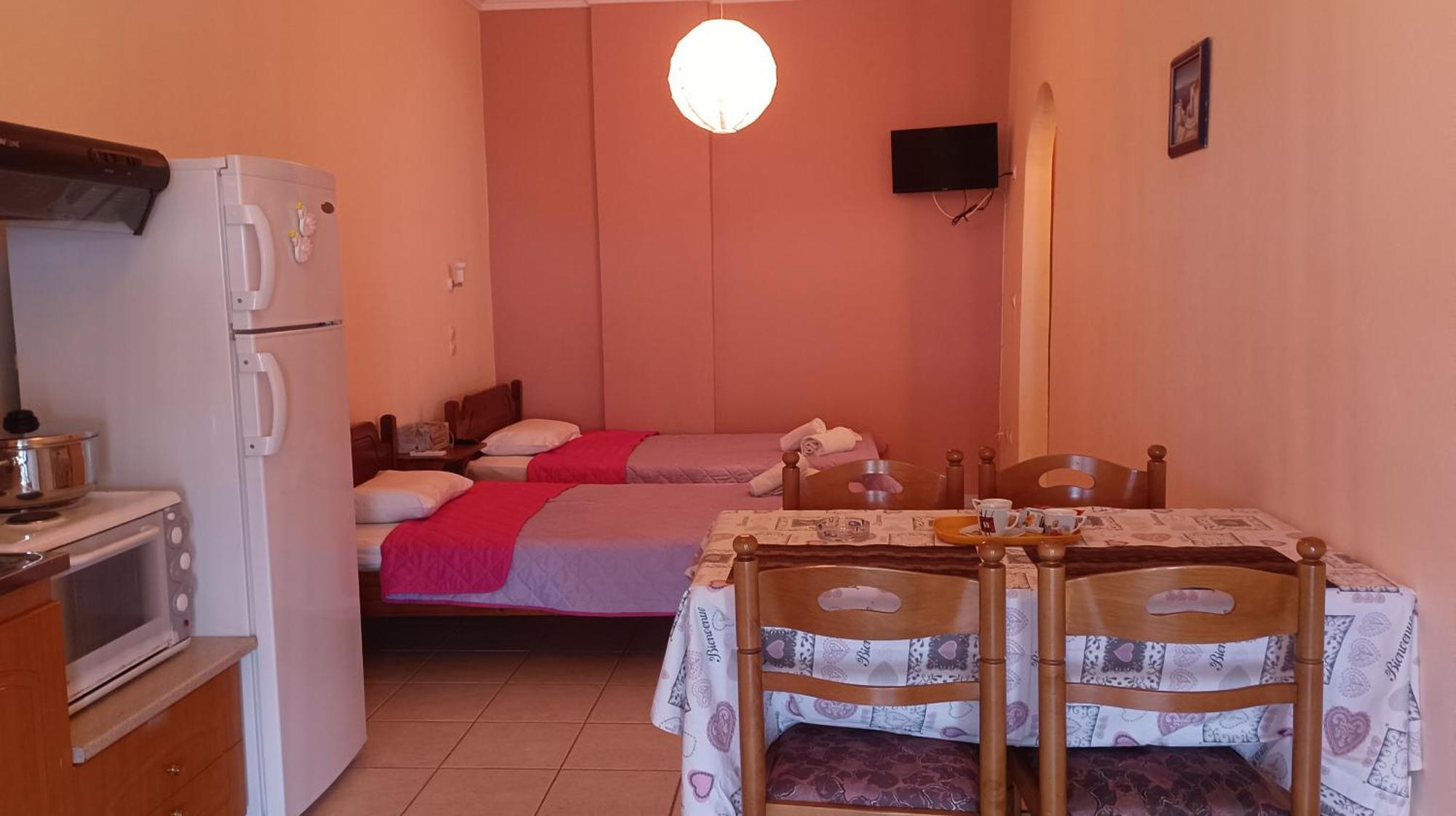 Studios Zaritsi Tirós Dış mekan fotoğraf