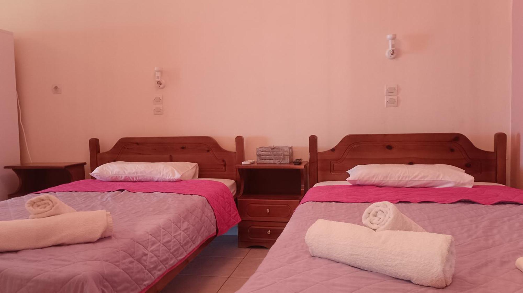 Studios Zaritsi Tirós Dış mekan fotoğraf