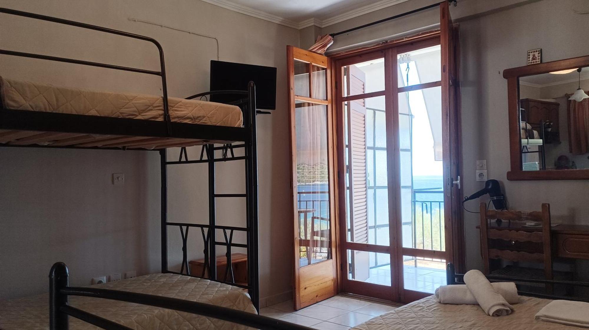 Studios Zaritsi Tirós Dış mekan fotoğraf