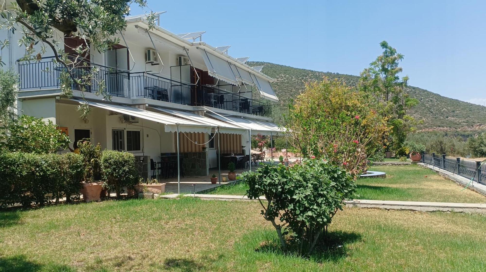 Studios Zaritsi Tirós Dış mekan fotoğraf